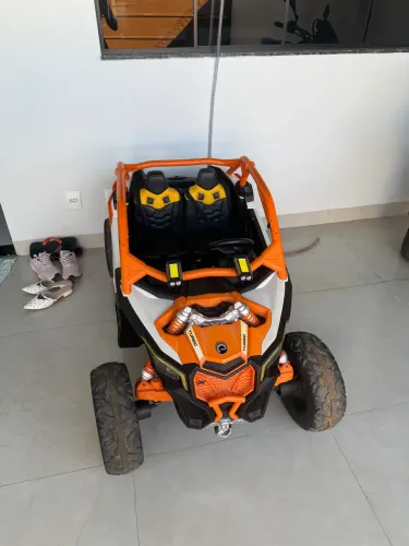 Carro Elétrico 24V Maverick UTV Can-Am 2 Lugares com Controle Laranja
