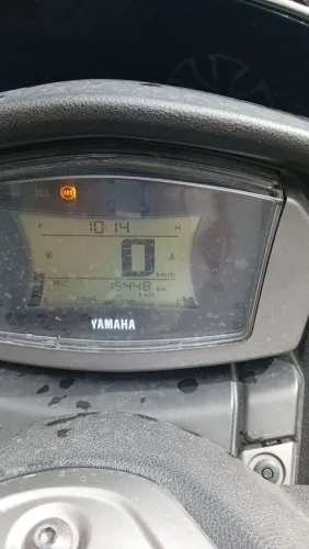 Vende-se Nmax 160, supernova, 2022/2023. 15.260 km rodados 