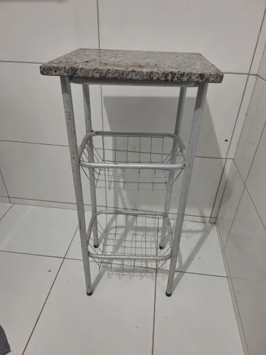 Fruteira à venda