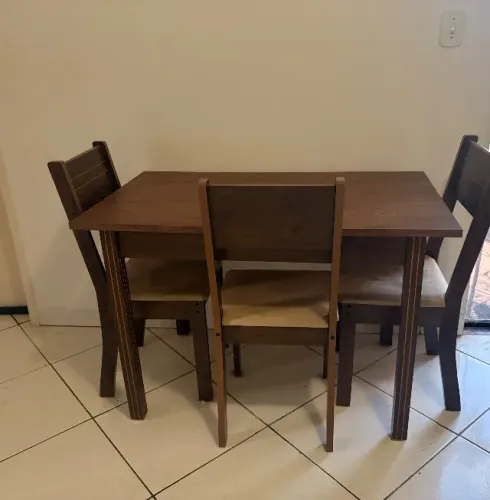 Mesa de Jantar com 3 Cadeiras