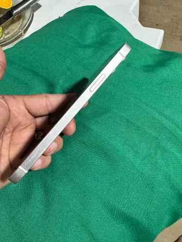 VENDO IPHONE 12