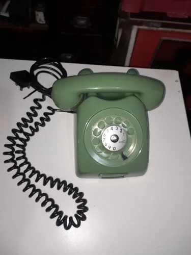 Telefone de disco raro na cor verde