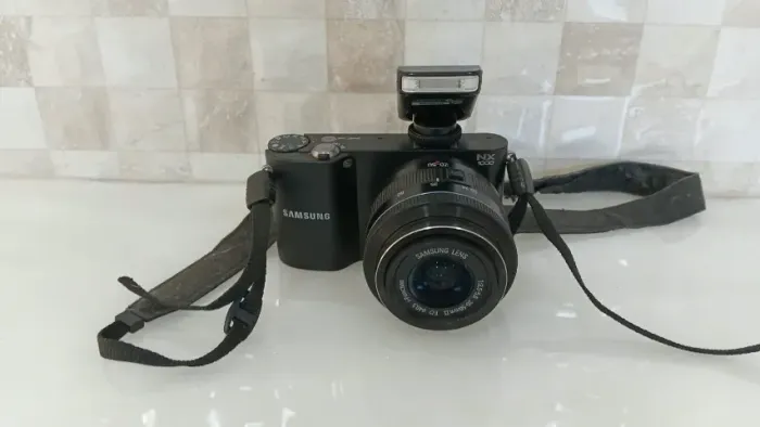 Sansung NX 1000 *