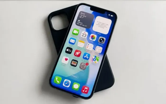iPhone 13