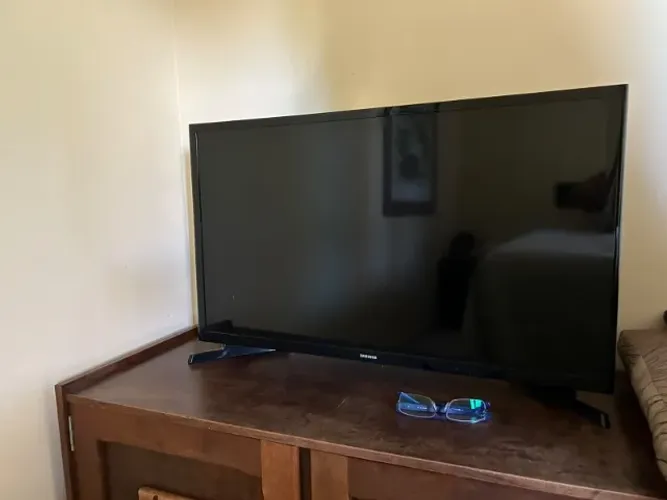 TV SAMSUNG UN32J4300AG