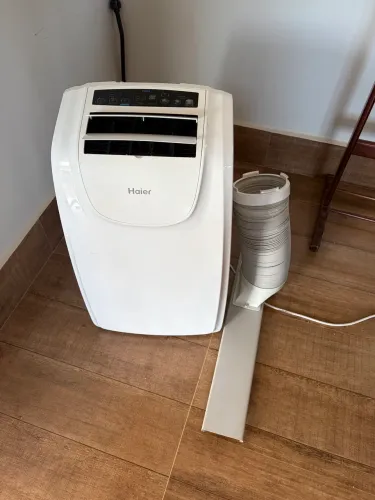 Ar-condicionado portátil 12.000 BTUs