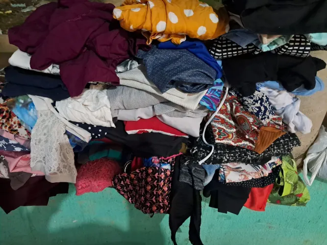 Lote com 130 peças mista por 150,00