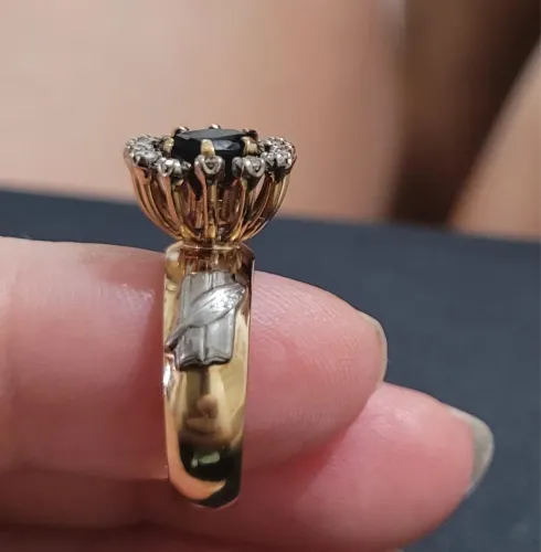 Anel de formatura para docentes ou alunas - ouro 18K 750