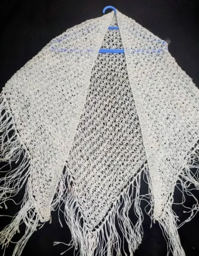 Xale de crochê (linha luxo perolado)