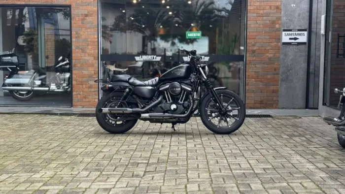 XL 883N IRON