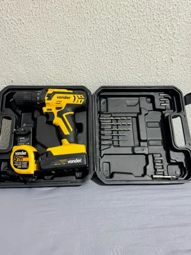 Parafusadeira/furadeira a bateria 12v Bivolt PFV012 Vonder