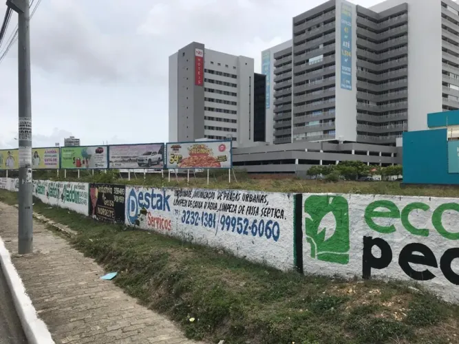 Terreno à venda, 4382 m² por R$ 18.000.000 - Jardins - Aracaju/SE