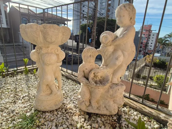 2 Estátuas de jardim