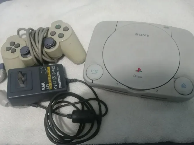 PlayStation 1, play1, play one, com defeito leia descrição!