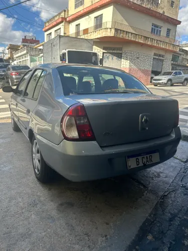 Renault Clio Sed. Authentique Hi-flex 1.0 16V 4P 2007