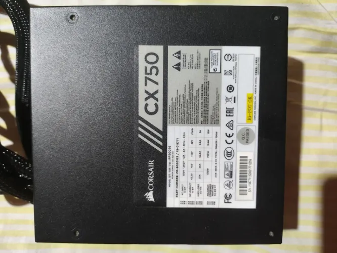Fonte Corsair 750w 80 plus bronze CX750 PFC Ativo