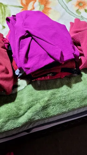 Vendo roupas de frio de academia também saia e vestido vendo lote ou separada