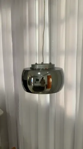 Luminária espelhada