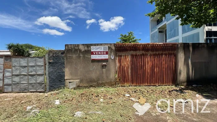 Lote à venda no Setor Santa Genoveva com 497,00 m² na Avenida Caipó.