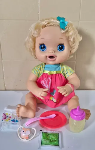 Boneca baby alive meu lindo bebê clara bella fala português