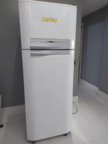 Geladeira Electrolux DF48