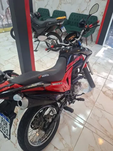 Honda Bros 160 Flex preta e vermelha 89,000 km