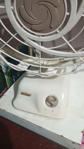 Ventilador Mallory Super Luxo de mesa<br>?retrô clássico)