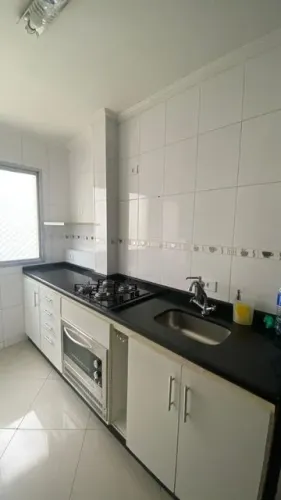 Apartamento com 3 Quarto(s) e 1 banheiro(s) para Alugar, 63 m² por R$ 3800 / Mês