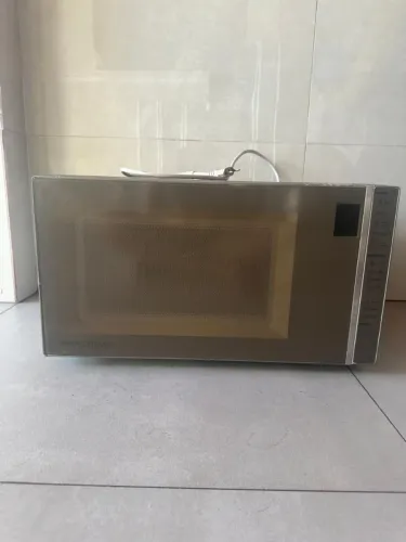 Microondas funcionando perfeitamente 