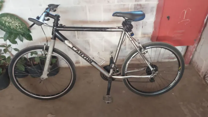 Uma Bike Urbana, ótima pra quem gosta de um meio de locomoção mais rápido no seu dia-a-dia