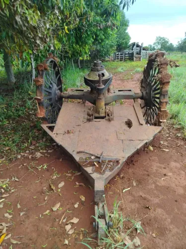 vende se roçadeira avare de arrasto