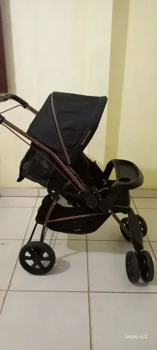 Vendo Carrinho de bebê Galzerano em perfeito estado
