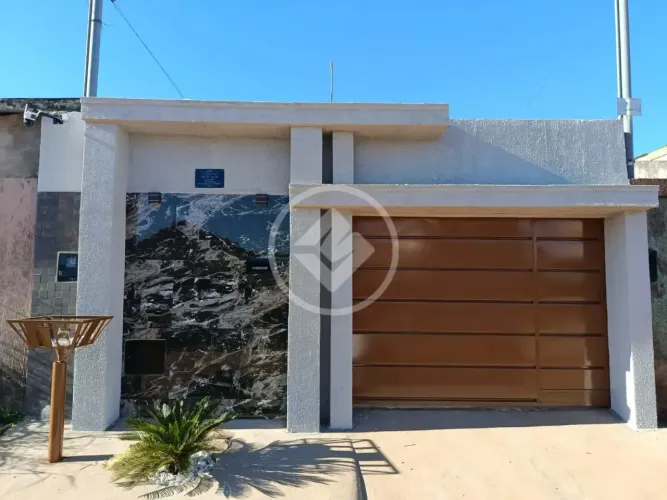 Aluga-se casa no setor Vila Romana, em Aparecida de Goiânia! codigo: 330104