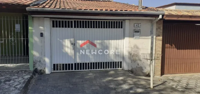 Casa em Rua Rufino Esteves da Costa Salgado - Vila Santos - Caçapava/SP