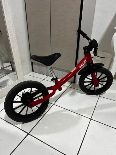 Vendo bicicleta de equilíbrio