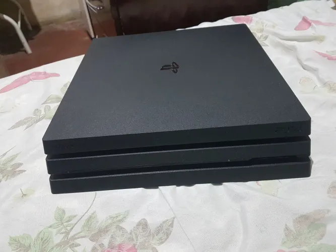 Sony playstation 4 pro 1tb destravado 11.02