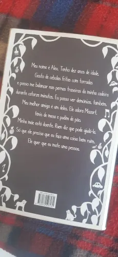 Livro O menino que via demônios