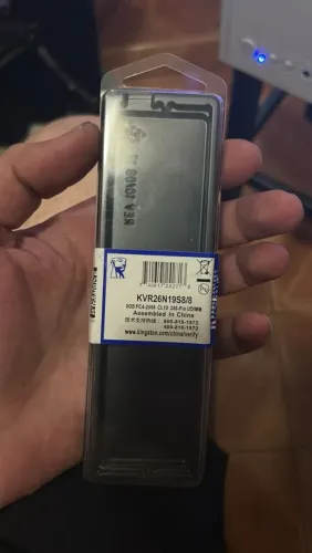 Pente ram 8 gigas marca Kingston nova