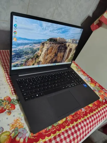 Galaxy Book 2 Novo com Core i7 de 12° Tela amoled FULL HD Com NVMe SSD até 12x S/Juros