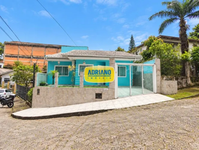 Casa com 4 dormitórios para alugar, 120 m² por R$ 5.980,00/mês - Capoeiras - Florianópolis