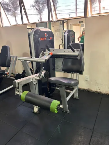 M - CADEIRA FLEXORA PROFISSIONAL, ESTADO DE NOVO! OPORTUNIDADE! TREINE COMO PROFISSIONAL!