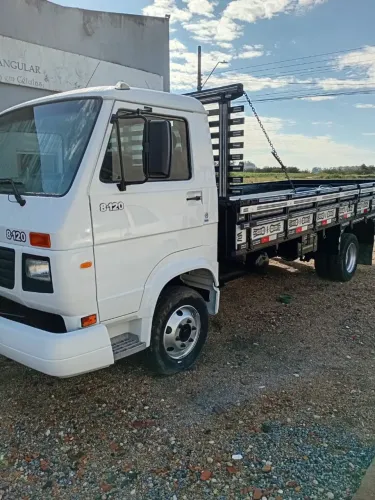 Caminhão Volkswagen 8-120