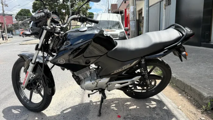 Moto Yamaha Factor 125 completa