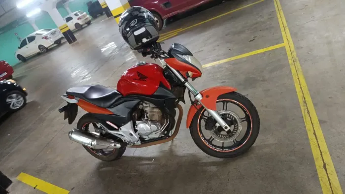 Cb300