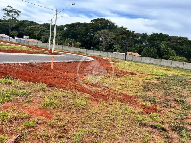 LOTE EM CONDOMÍNIO NO SENADOR CANEDO 1000M² codigo: 153787