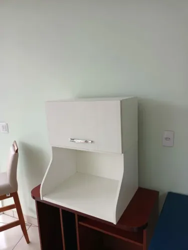Vendo basculante com suporte para micro