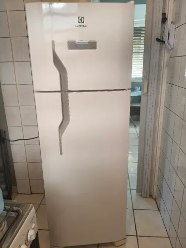 Geladeira Electrolux Frost Free Duplex