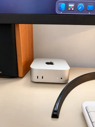 Mac Mini M4 16GB RAM 256GB SSD 2024 - Excelente estado