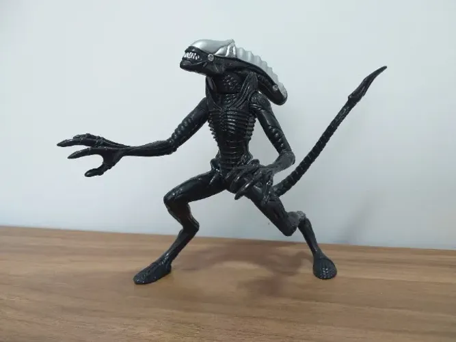 Boneco Alien Anos 90
