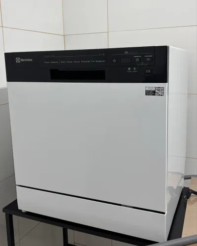 Lava-Louças Electrolux 8 Serviços LB08E - Nova, Nunca Usada